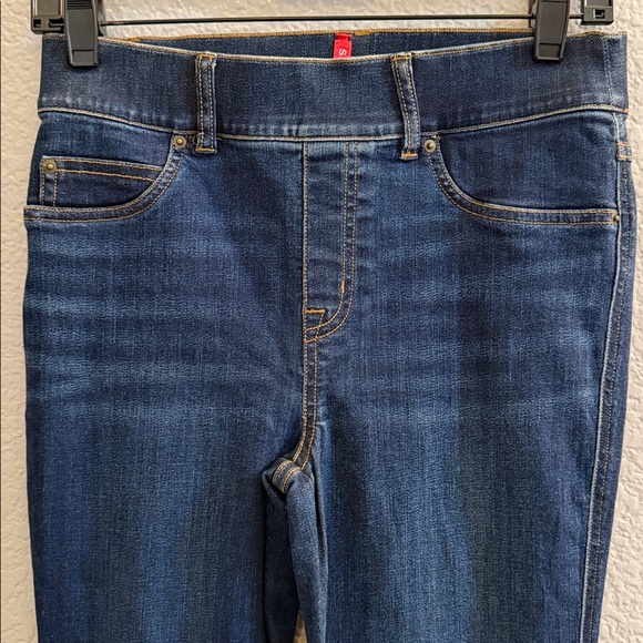 Spanx High Waist Booty Lift Shaping Flare Pull on Denim Jeans Size Petite Small - Picture 4 of 8